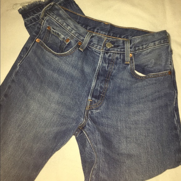 VINTAGE Levi mom jeans - Picture 3 of 3